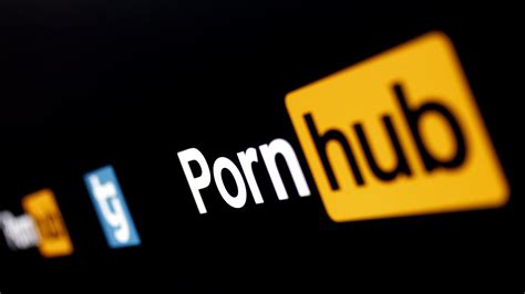 porno vergewaltigung kostenlos|Pornhub: 34 Frauen klagen wegen Vergewaltigungsvideos auf